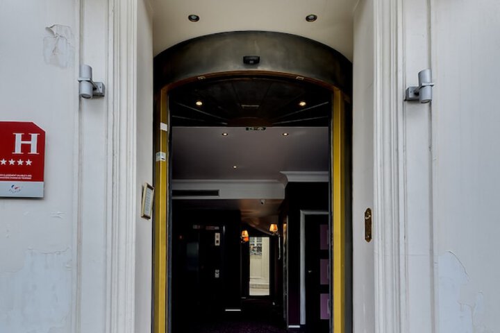Hotel 44 of 53