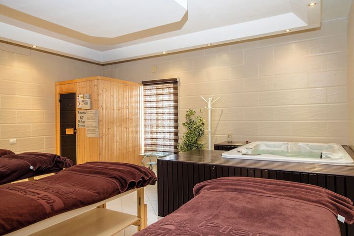 Spa 135 of 241
