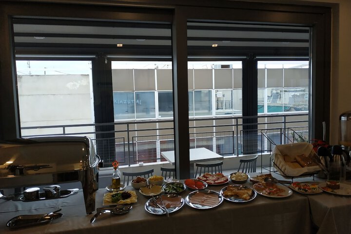 Dining 65 of 111