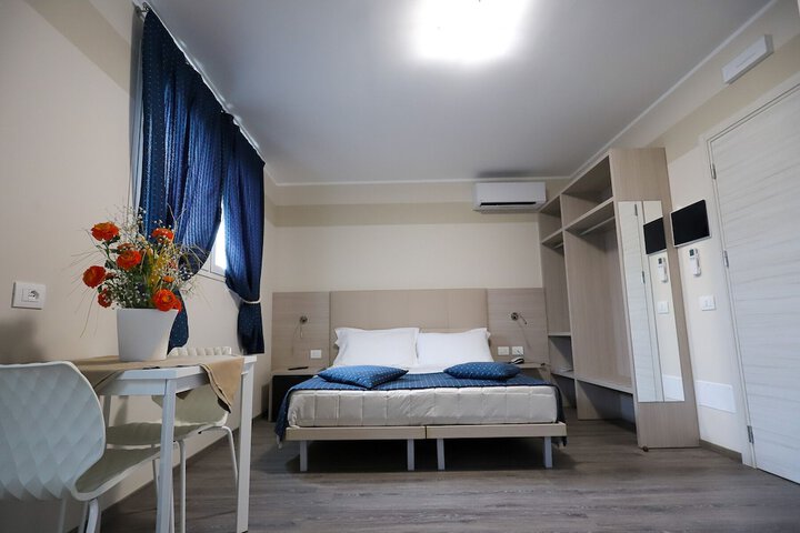 Room 36 of 66