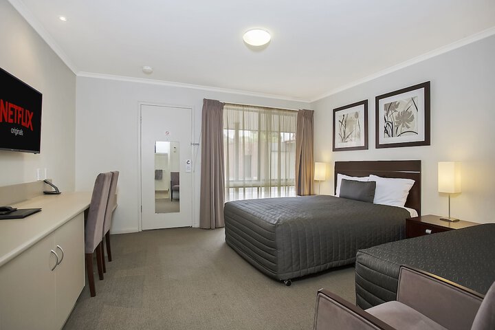 Room 14 of 43