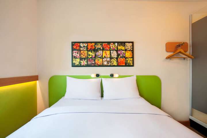 Room 8 of 36