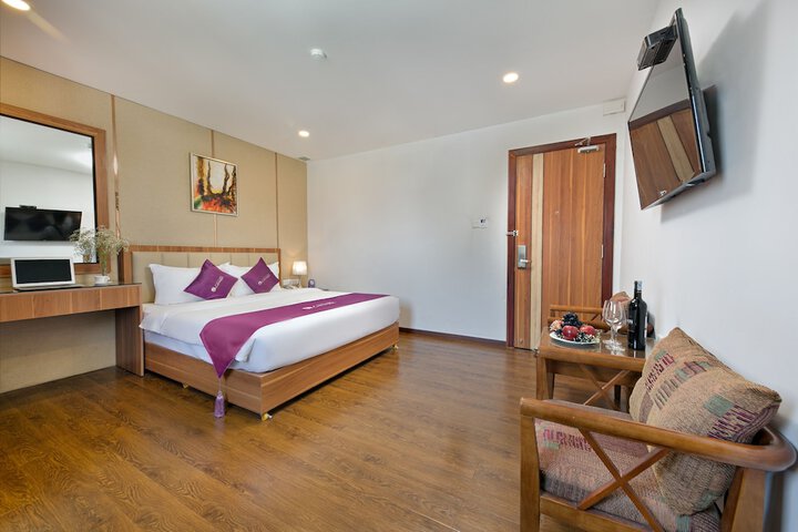 Room 18 of 40