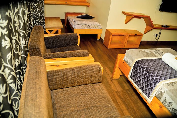 Room 45 of 62