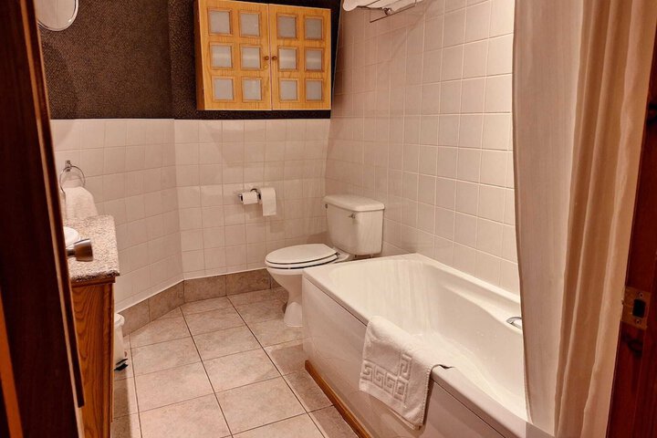 Room 59 of 94