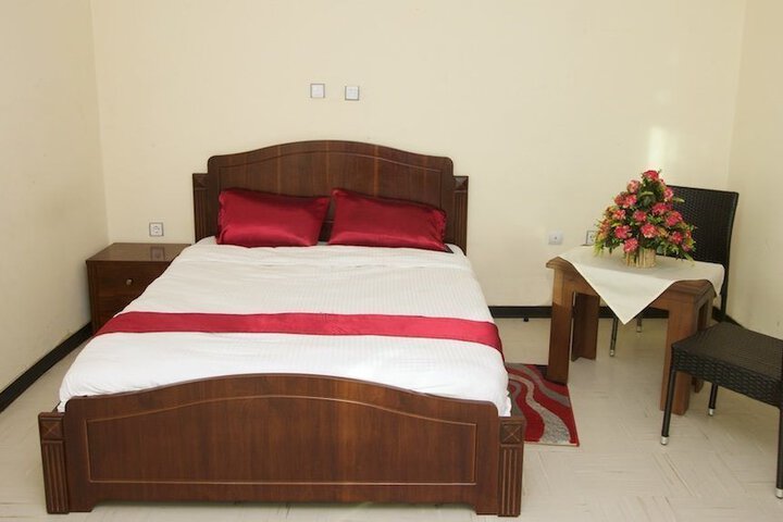 Room 7 of 30