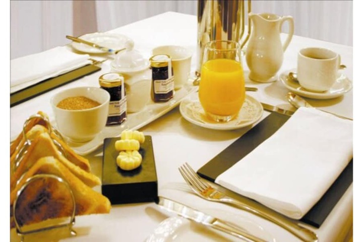 Breakfast/Coffee Service 17 of 20
