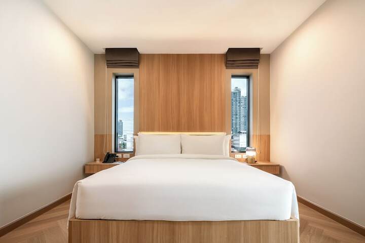 Room 9 of 24