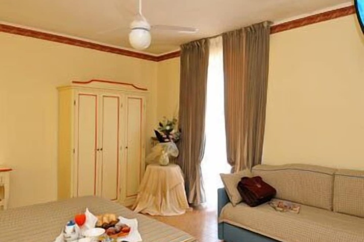 Room 15 of 47
