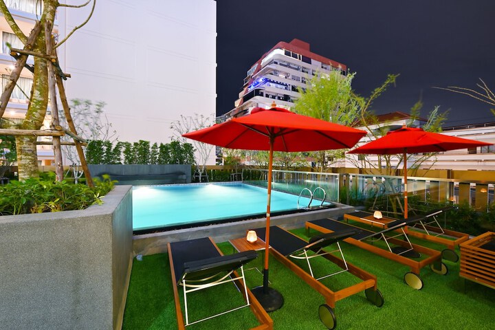 Pool 116 of 165