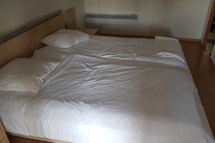 Room 15 of 24