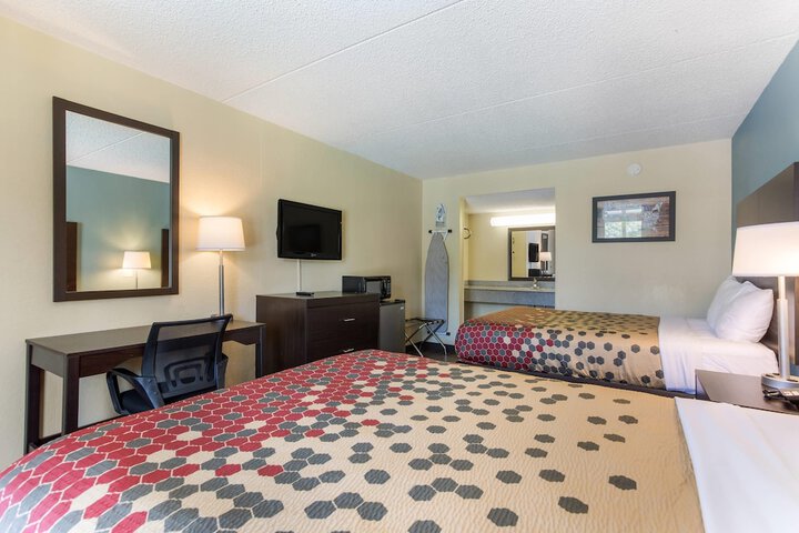 Room 16 of 31