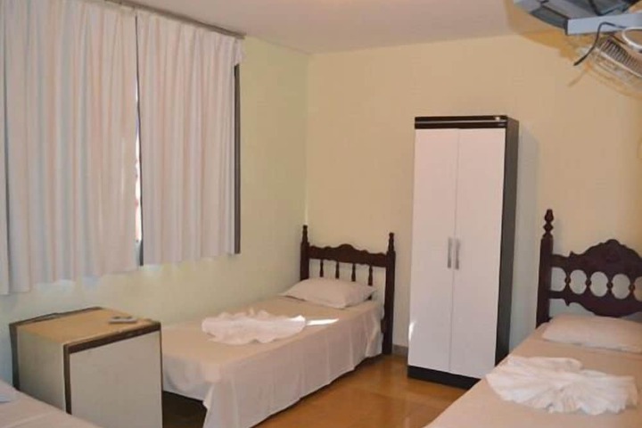 Room 8 of 27