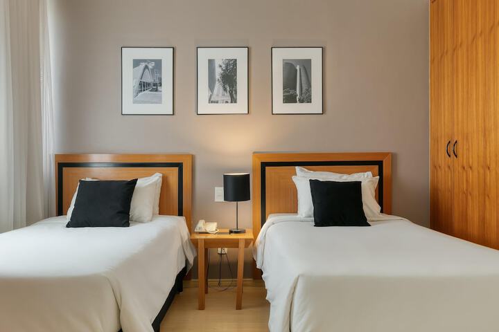 Room 16 of 74