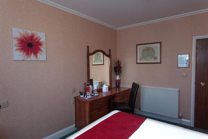 Room 29 of 53