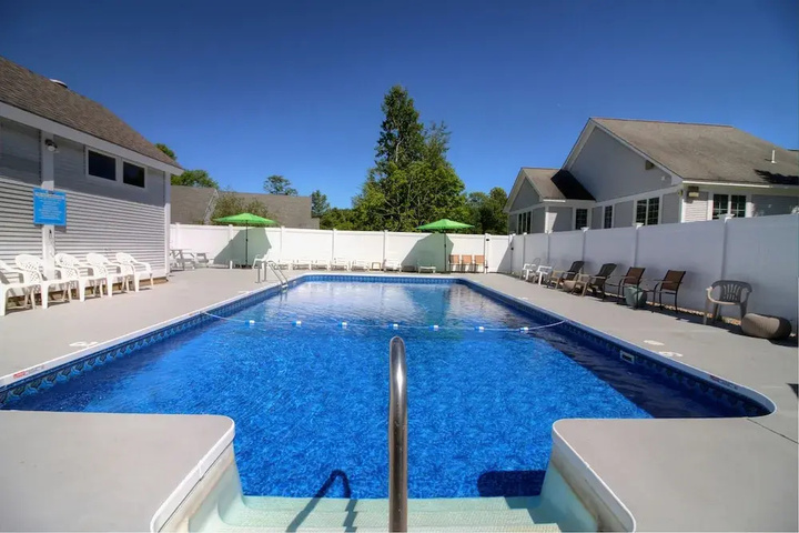 Pool 11 of 13