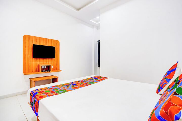 Room 17 of 32