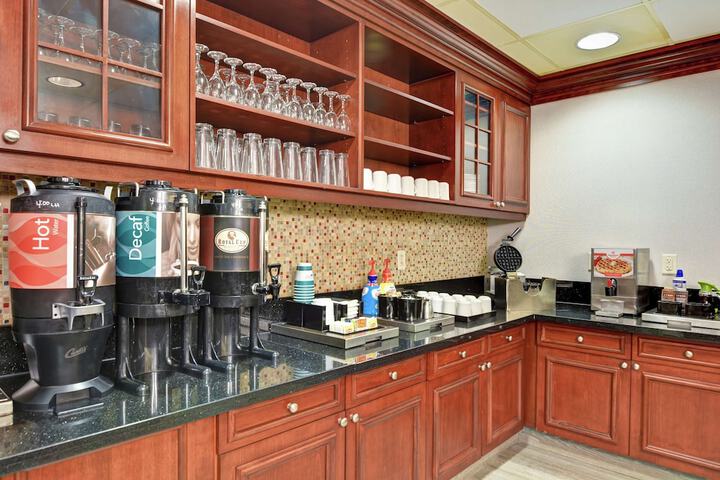 Breakfast/Coffee Service 44 of 60