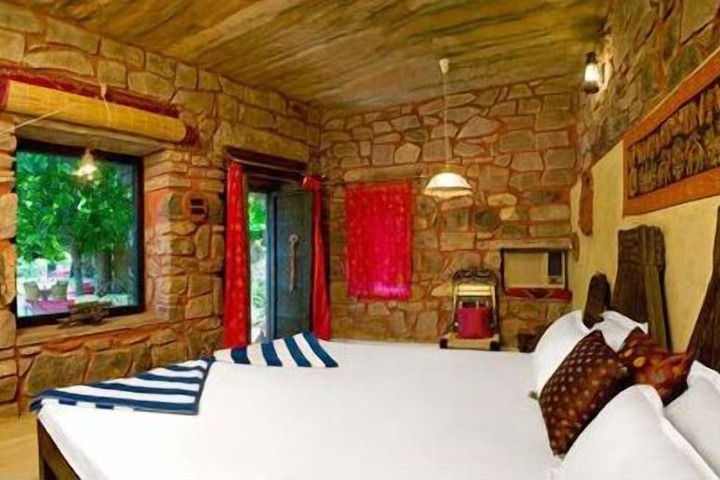 Room 3 of 31