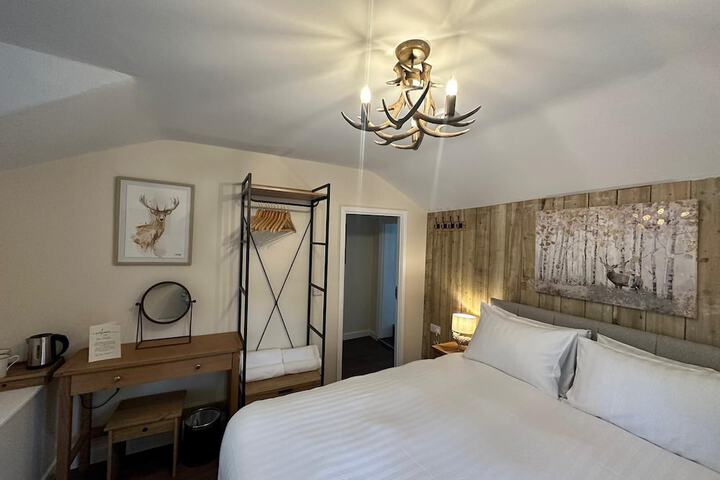 Room 11 of 26