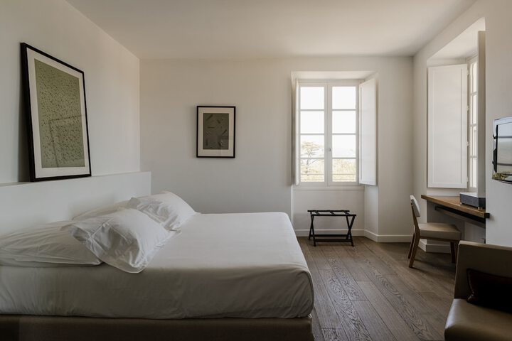 Room 11 of 53