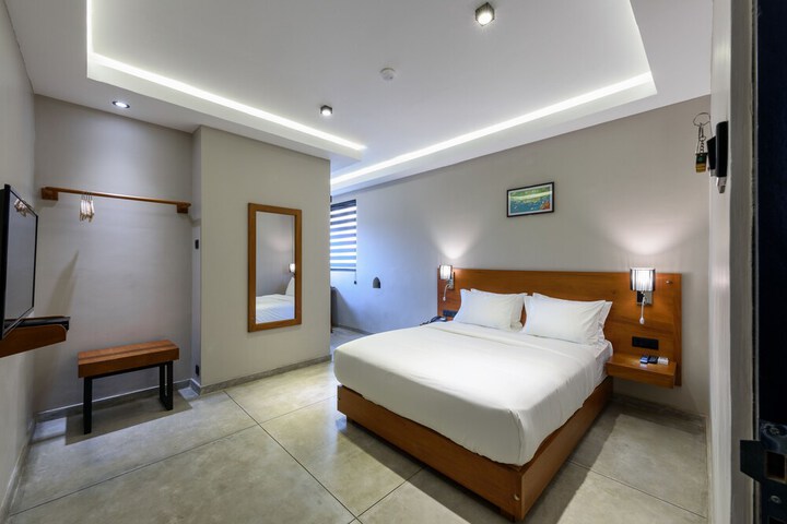 Room 16 of 45