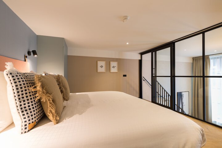 Room 8 of 53