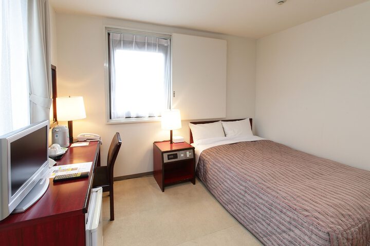 Room 11 of 30