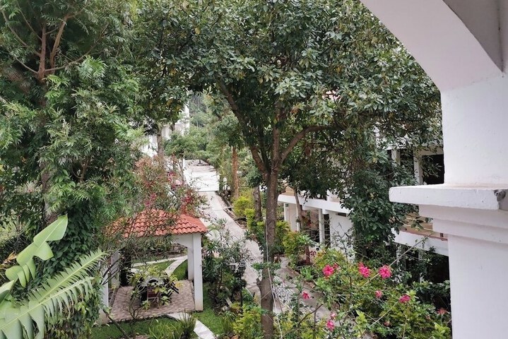 Hotel Exterior 111 of 202