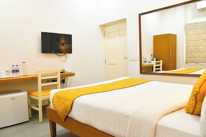 Room 27 of 167