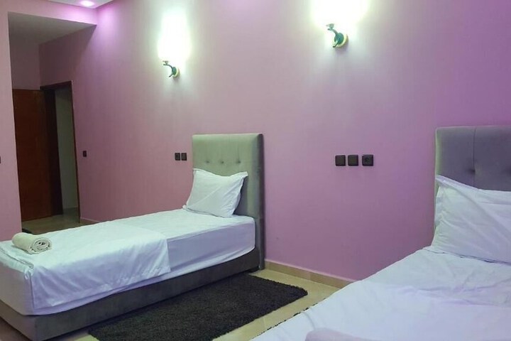 Room 14 of 48