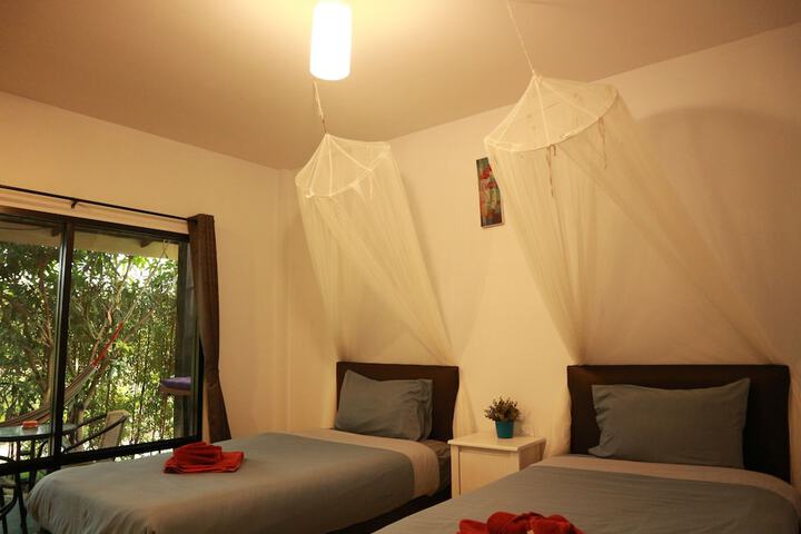 Room 10 of 63