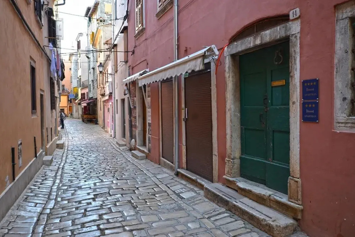 Leko in Rovinj With 1 Bedrooms and 1 Bathrooms