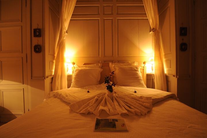 Room 6 of 31