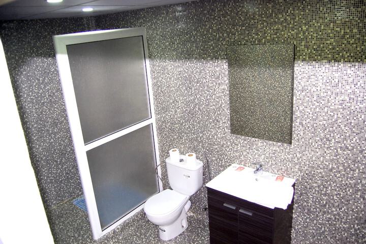 Room 32 of 52