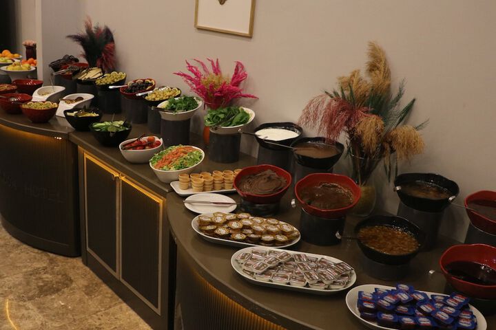 Dining 39 of 45