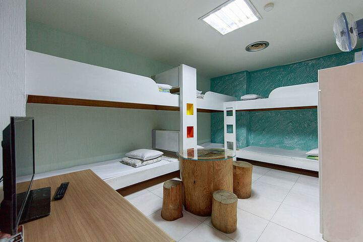 Room 41 of 68