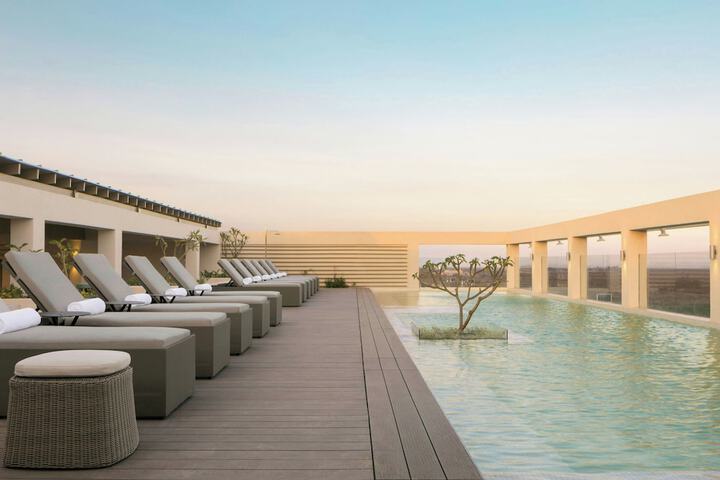 Hotel with Pool