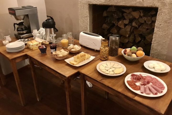 Breakfast/Coffee Service 22 of 31