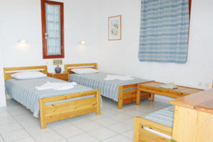 Room 15 of 48