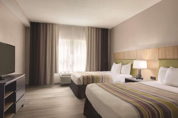 2 Queen Beds Suite (6 of 6)