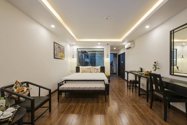Room 16 of 143