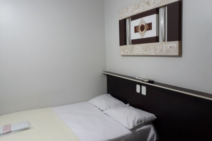 Room 18 of 98