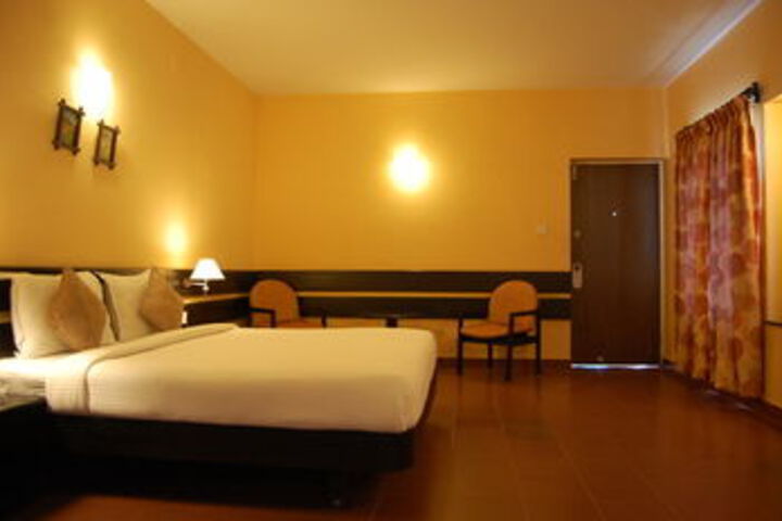 Room 9 of 53