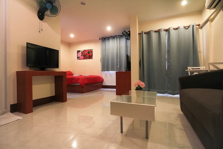 Room 5 of 31