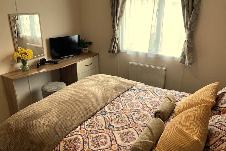 Room 4 of 27