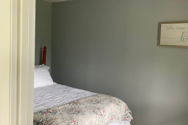 Room 43 of 205