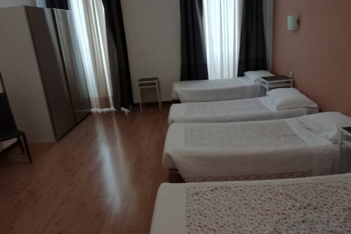 Room 22 of 36