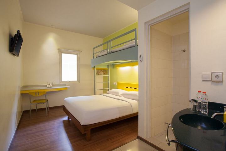 Room 4 of 24