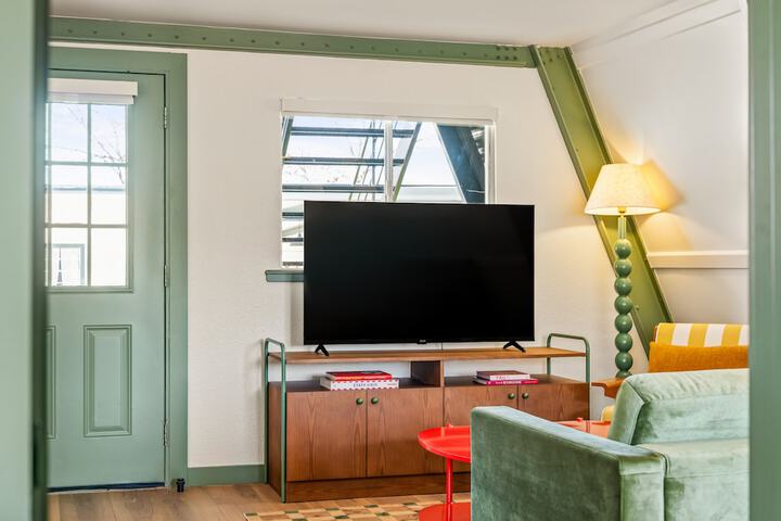 Room 44 of 72